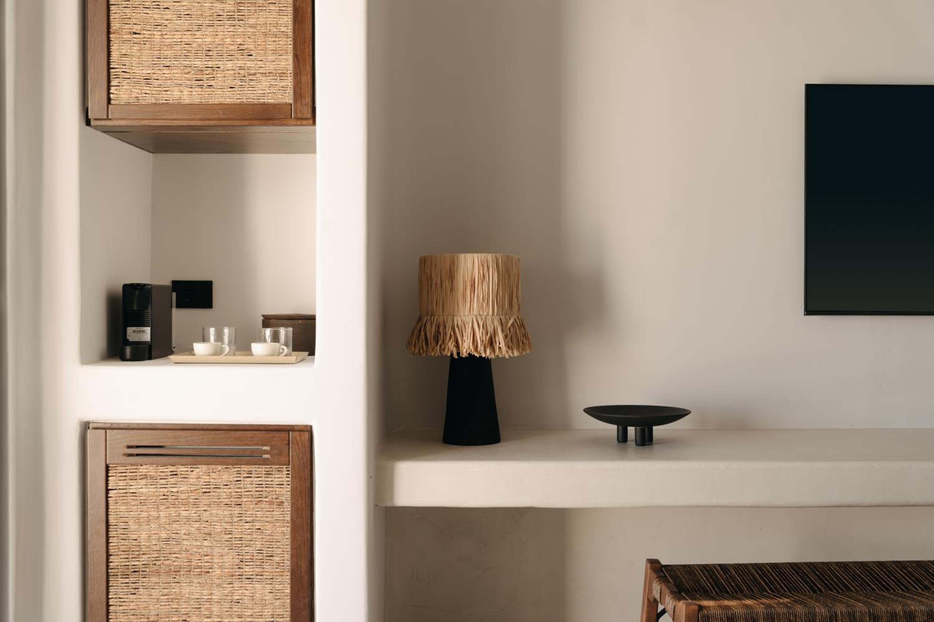 Junior Suite with Outdoor Hot Tub: a coffee station and a woven table lamp